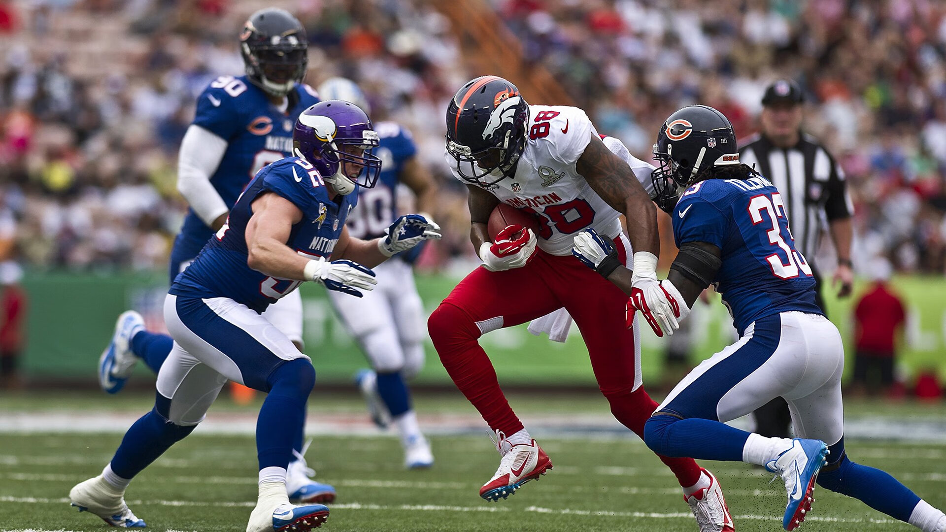 “三亿人上冰雪”政策持续推进，冰雪运动参与人数不断增加，带动三亿人参加冰雪运动目标